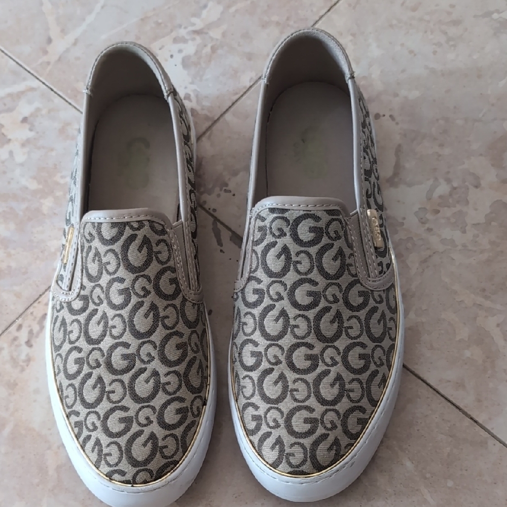 GBG Los Angeles Gold and Tan Slip-On Sneakers with Geometric Pattern